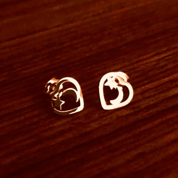 “Night Sky in my Heart” Gold Stainless Steel Lasercut Crescent Star Stellar Stud - Picture 4 of 11